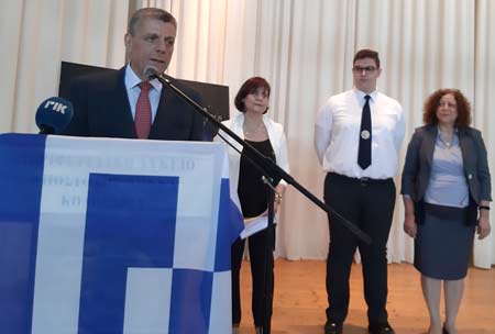 Βράβευση μαθητή που πρώτευσε στον Παγκύπριο Διαγωνισμό Μαθητικού Δοκιμίου της Ελληνικής Πρεσβείας
