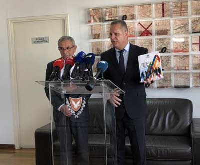 Το Σχέδιο Αξιολόγησης Εκπαιδευτικού και Εκπ. Έργου, παρέλαβε ο Χαμπιαούρης από την αρμόδια Επιτροπή