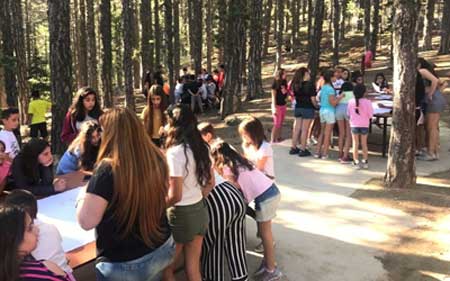 Βιωματικά Εργαστήρια σε Θερινές Κατασκηνώσεις Παιδιών: «Δημιουργική και Ασφαλή Χρήση του Διαδικτύου»
