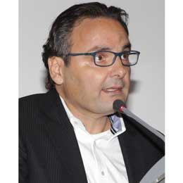 Η ε/κ εκπαίδευση με φόντο το πραξικόπημα των συνταγματαρχών - η περίοδος της «σιωπηλής» συμπόρευσης