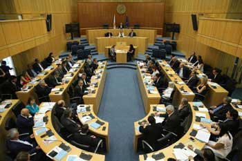 Ψηφίστηκε το νομικό πλαίσιο για τις εξετάσεις που αφορά το νέο σύστημα διορισμού εκπαιδευτικών