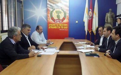 ΑΚΕΛ: Ανευθυνότητα Υπ. Παιδείας για το θέμα των 30μηνων εκπαιδευτικών. Συνάντηση με ΠΟΕΔ