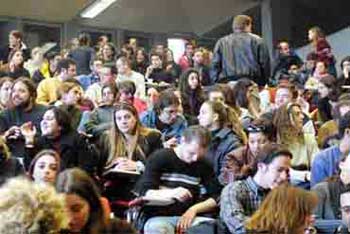 Η πολύ αργή ταχύτητα ανάγνωσης ξεχωρίζει με ακρίβεια τους δυσλεξικούς φοιτητές