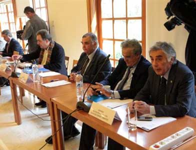 Αγωνία Πρυτάνεων Ελλάδας: Θα μπορέσουν τα ΑΕΙ να λειτουργήσουν το Σεπτέμβριο ή όχι;