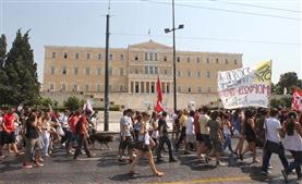Ένταση στο πανεκπαιδευτικό συλλαλητήριο στην Αθήνα, συνεχίζονται οι καταλήψεις