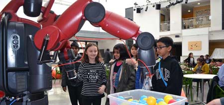 Το Πανεπιστήμιο του Middlesex γιόρτασε τη Βρετανική Εβδομάδα Επιστημών με ένα Φεστιβάλ STEM