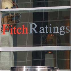 Ο Fitch αναβάθμισε δύο βαθμίδες, στο Β+ την Κύπρο αναμένοντας ανάπτυξη 1,5% το 2015
