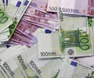 Αυξήθηκαν οι καταθέσεις τον Αύγουστο και μειώθηκαν τα δάνεια, σε σχέση με τον Ιούλιο