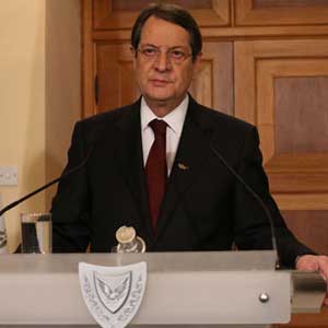 Αναστασιάδης: Απορρίφθηκε αποφασιστικά αξίωση της Τρόικας για περαιτέρω μείωση μισθών στο δημόσιο