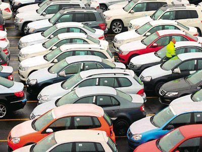 Μειώθηκαν κατά 35,7% στις πωλήσεις αυτοκινήτων το α' τρίμηνο του 2013
