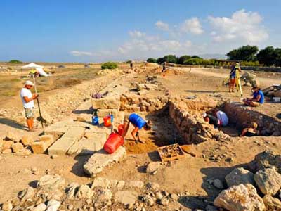 Νέα αρχαιολογικά ευρήματα στην Αγορά της Νέας Πάφου, 2015