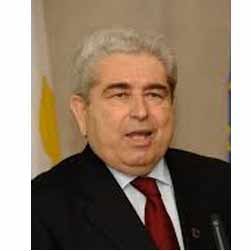 Σε κρίσιμη κατάσταση νοσηλεύεται στη ΜΕΘ ο πρώην Πρόρεδρος της Δημοκρατίας Δ Χριστόφιας