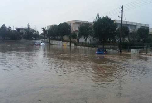 Οκτώ μαθητές του Ε΄Δημοτικού στη Λακατάμεια, εγκλωβίστηκαν στο σχολείο τους λόγω καταιγίδας