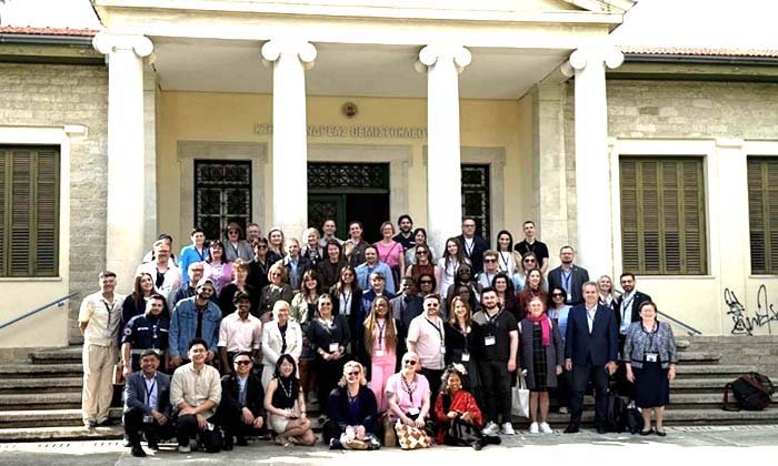 &Tau;&omicron; &Tau;&Epsilon;&Pi;&Alpha;&Kappa; &sigma;&tau;&omicron; &epsilon;&pi;ί&kappa;&epsilon;&nu;&tau;&rho;&omicron; &tau;&eta;&sigmaf; &pi;&alpha;&gamma;&kappa;ό&sigma;&mu;&iota;&alpha;&sigmaf; &delta;&iota;&alpha;&pi;&omicron;&lambda;&iota;&tau;&iota;&sigma;&mu;&iota;&kappa;ή&sigmaf; &nu;&omicron;&sigma;&eta;&lambda;&epsilon;&upsilon;&tau;&iota;&kappa;ή&sigmaf; &mu;έ&sigma;&omega; &tau;&omicron;&upsilon; ETNA 2026 - paideia-news.com