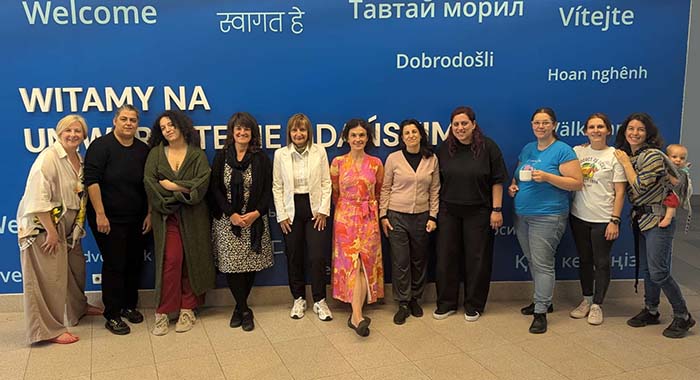 &Tau;&Epsilon;&Pi;&Alpha;&Kappa;/&ldquo;Mind the Mum&rdquo;: &Phi;έ&rho;&nu;&omicron;&nu;&tau;&alpha;&sigmaf; &tau;&eta;&nu; &Psi;&upsilon;&chi;&iota;&kappa;ή &Upsilon;&gamma;&epsilon;ί&alpha; &kappa;&alpha;&iota; &tau;&eta; &phi;&rho;&omicron;&nu;&tau;ί&delta;&alpha; &tau;&omega;&nu; &mu;&eta;&tau;έ&rho;&omega;&nu; &sigma;&tau;&omicron; &pi;&rho;&omicron;&sigma;&kappa;ή&nu;&iota;&omicron; - paideia-news.com