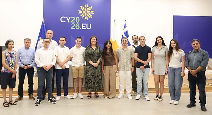 Μιχαηλίδου προς τους πρωτεύσαντες: Μη σταματήσετε να ονειρεύεστε και να προσπαθείτε Image